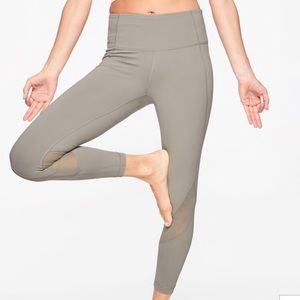 Athleta Eclipse 7/8 Tight